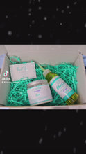 Charger et lire la vidéo dans la visionneuse de la Galerie, Children&#39;s Hair Care Gift Box
